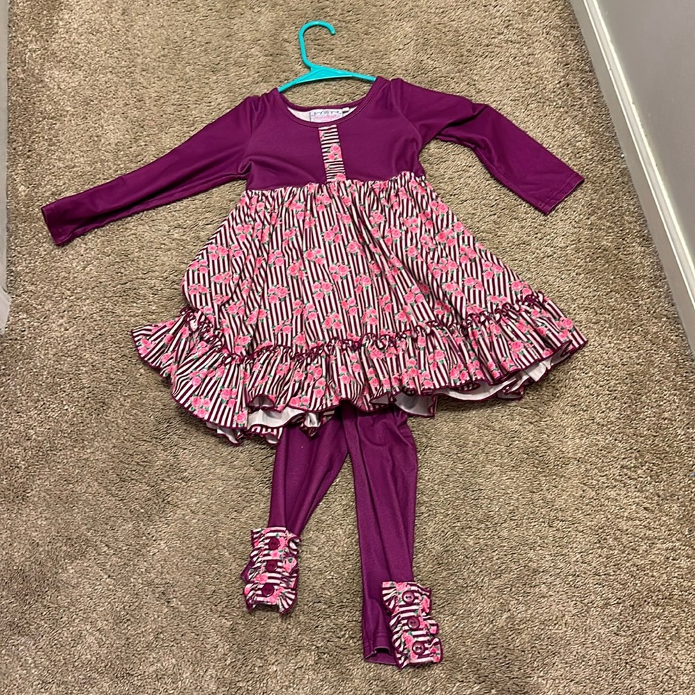 Serendipity Clothing Company size 5 beautiful floral outfit.